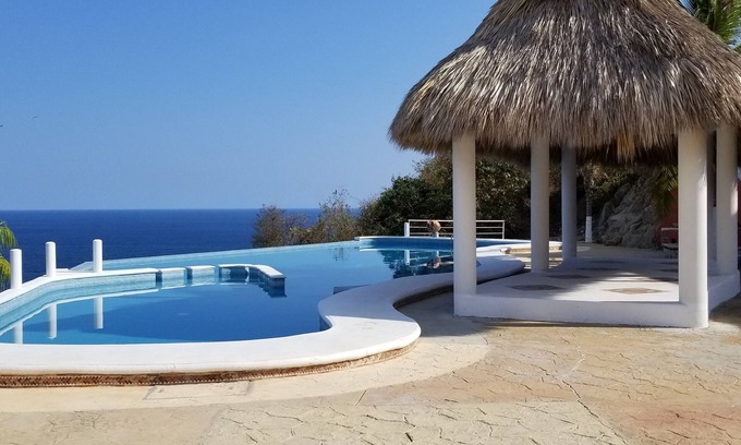 Puerto Angel House | Casita Sarafina - Spectacular Ocean Front Bungalow