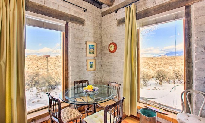 Taos House | Casita Vacation Rental Near Taos with Patio!