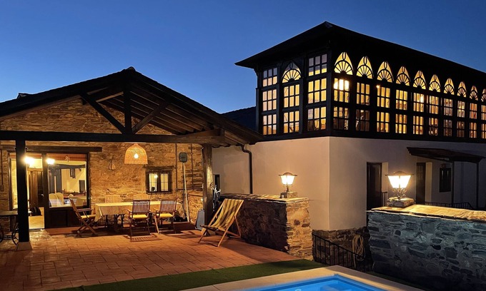 Ponferrada House | Casona Las Burillas for 10 people