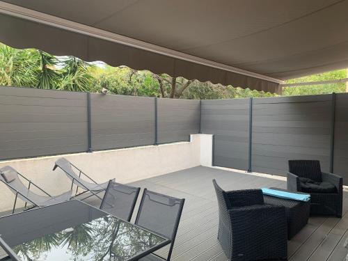 Cassis Apartment | Cassis grande terrasse emplacement au top à 1 minute de la plage à pieds