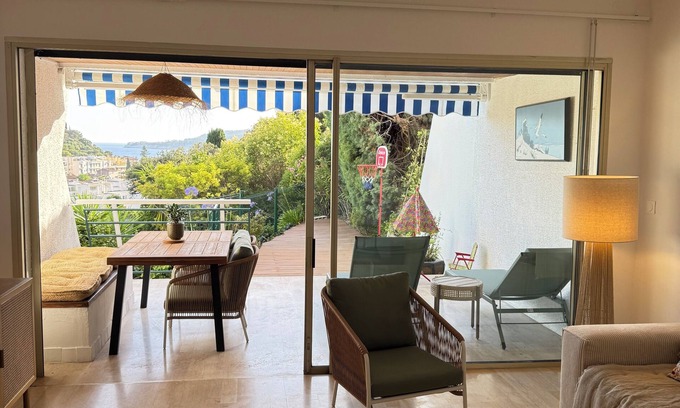 Le Suquet Apartment | Cassis Superbe Appartement Rénové Avec Terrasse vue mer 5 mn du Centre Cassis