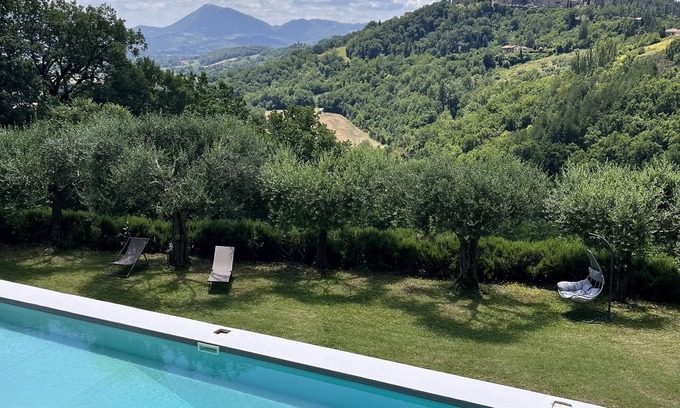 Montone Other | Castello del Cardaneto, Suite con Piscina in un Meraviglioso Contesto Naturale
