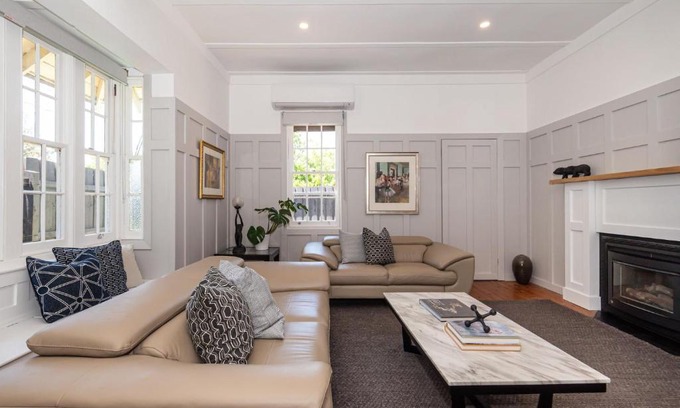 Elsternwick House | Castelnau