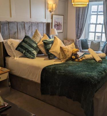 Middleham Bed & Breakfast | Castle keep tea room