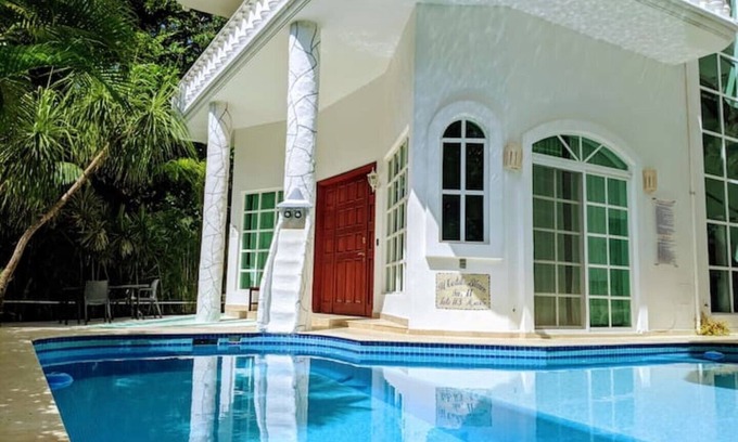 Playacar House | Castle Segundo Picina Techo 25pax