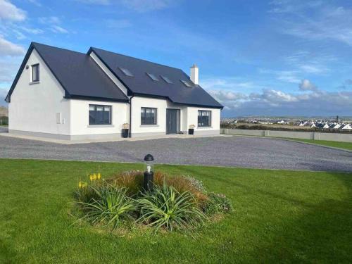 Liscannor House | Castle View Rooms