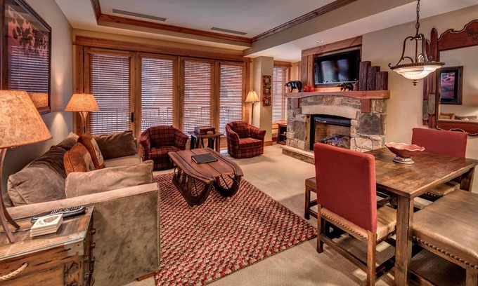 Truckee Condo | Catamount Lodge 211 - Luxury Slopeside 1 Bedroom