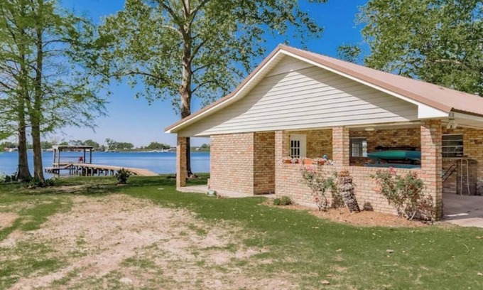 Jarreau House | Catfish's Place