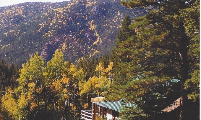 Colorado Springs Cabin | Cather Springs Ranch