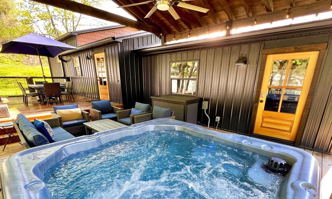 Caton Cabin | Catons Chapel (3-Bedroom Cabin) by RedAwning