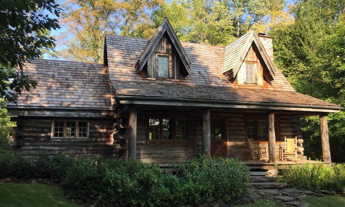Franklin House | Catskill Cabin near Cooperstown Baseball All Star Village in Oneonta