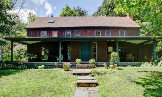 Saugerties House | Catskill Mountains Farm Estate with Swim Creek Near HITS, Saugerties