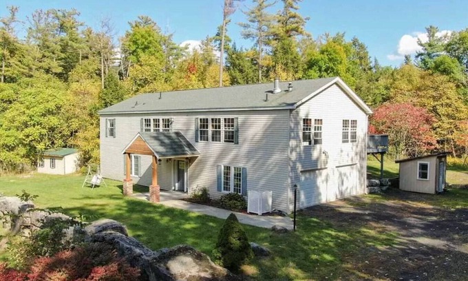 Catskill House | Catskills Escape w/Movie Room, Bar & Forest Trails (3Bdr)