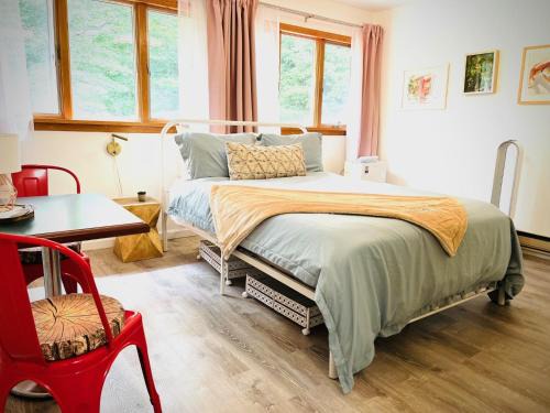 Highmount Apartment | Catskills, The Bohemian Dream