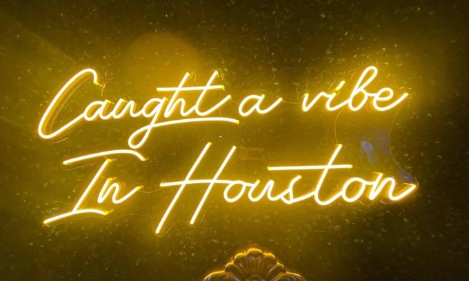 Riverside Terrace House | Caught a Vibe In Houston -Hot Tub (5 min from Downtown)
