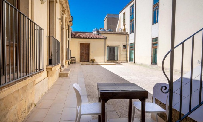 Avola Apartment | Cavour Apartments