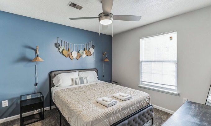 Westover Apartment | CB 965-201 Modern Fayetteville Charm