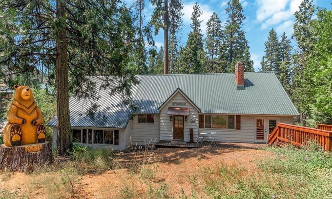 West Village Cabin | CC Cabin - West Village Location