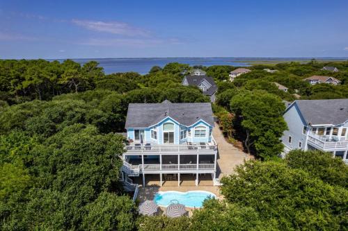 Corolla House | CC076 Three's a Charm