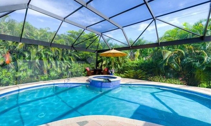Biggar House | CCVR Villa Country Club Residence - Stylish 4 BR Home in Gated Community in Ft. Myers