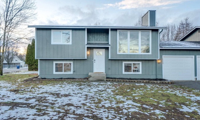 Hayden House | CDA/Hayden Home 13 mi from SILVERWOOD