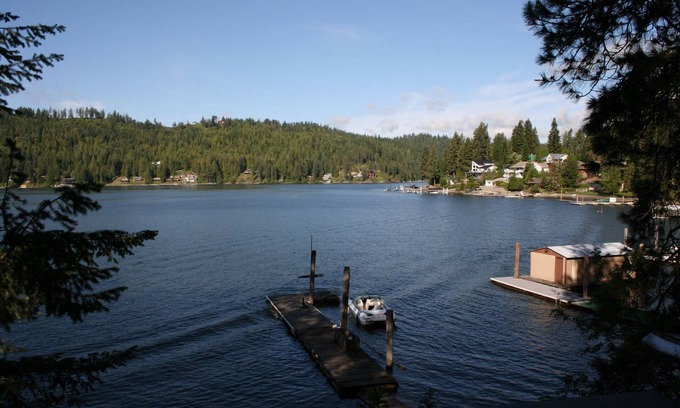 Rockford Bay Cabin | CDA Waterfront Cabin - Close to Shooter's