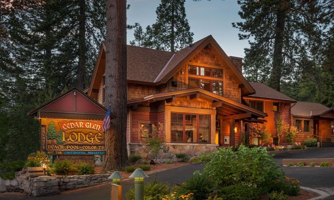 Tahoe Vista Hotel | Cedar Glen Lodge