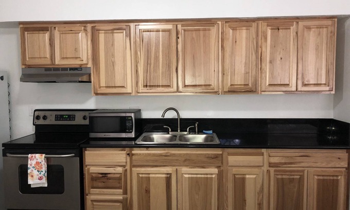 Lakeside Park Hotel | Cedar Inn & Suites
