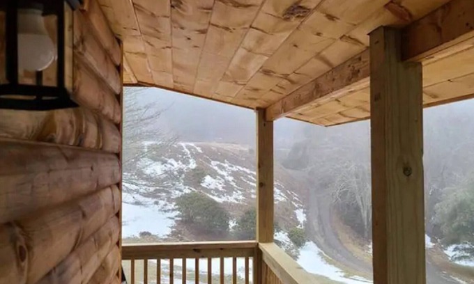 Newland Cabin | Cedar Lodge, serene all wood escape in Blue Ridge