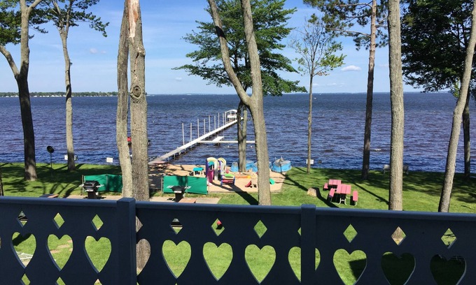 Prudenville Cottage | Cedar Oaks Lakeside Resort - Houghton Lake - Formally Ohana/Riviera Resort.