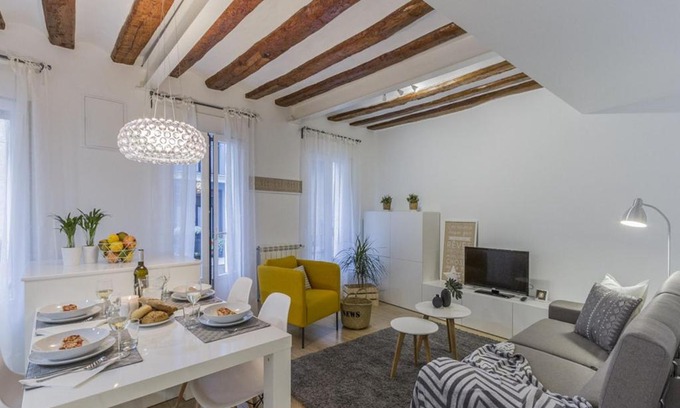 Old Town Apartment | Center Pamplona Apartment