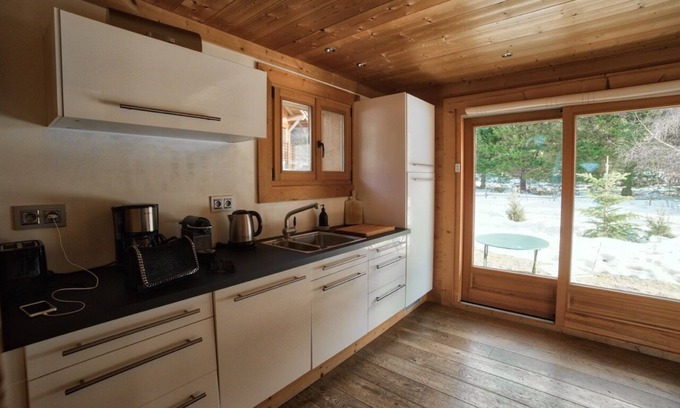 Les Praz-de-Chamonix Ski Chalet | Center town apartment in Chamonix Mont-Blanc