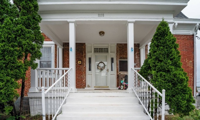 Lynchburg House | Central 4BR Historic Gem | Near Colleges