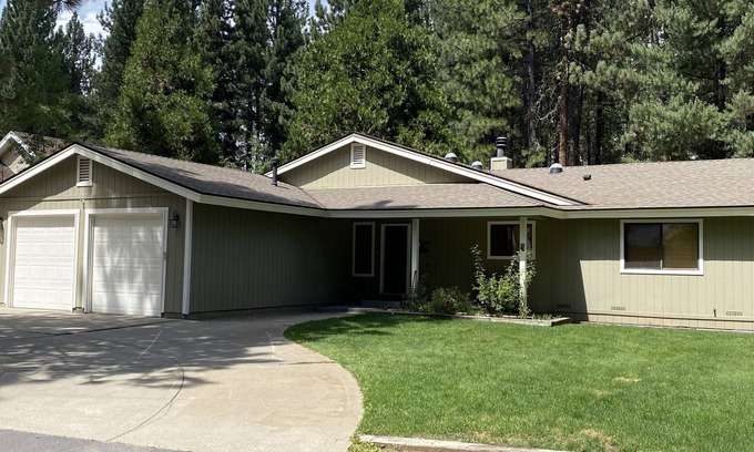 Plumas Eureka Estates House | Central AC: Large 4 bedroom private home, private lot. fenced yard with deck