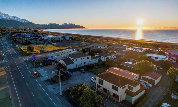 Kaikoura Apartment | Central | Affordable | Queen Studio 3 - KK491123, Central Location | Affordable | Queen Studio