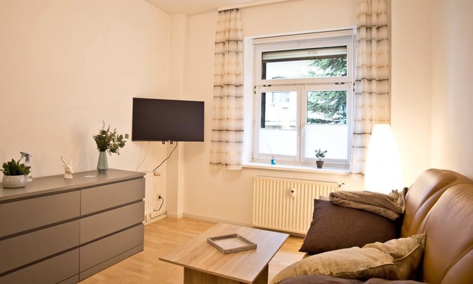 Suedvorstadt Apartment | Central apartment on the ground floor - 30sqm - kitchen - Netflix