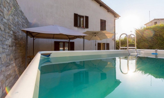 Gubbio Apartment | Central apartment that can accommodate up to 6 people, located in the east area (S. Martino-S. Lucia area) of Gubbio, in the hamlet of Perugia, a 300m walk from Teatro Romano and a 10 min walk from Piazza Grande and Palazzo dei Consoli.The flat consists
