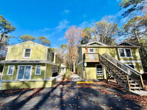 Frankford House | Central avenue 33476