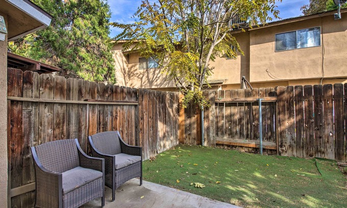 Country Rose Apartment | Central Bakersfield Townhome w/Private Patio