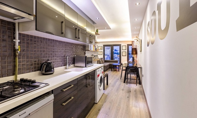 Ortakoy Apartment | Central Bosphorus Flat, Ortakoy