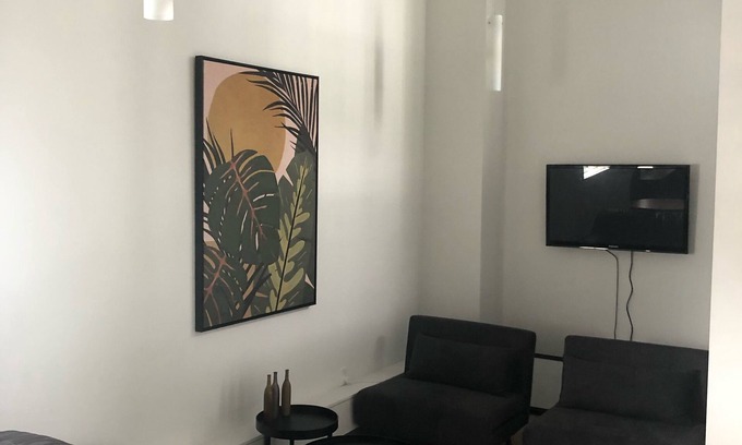 Te Aro Apartment | Central City Apartment