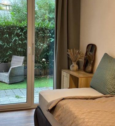Gewerbeschule Apartment | Central Hideaway Garden, Parking, Cinema,4,5rooms