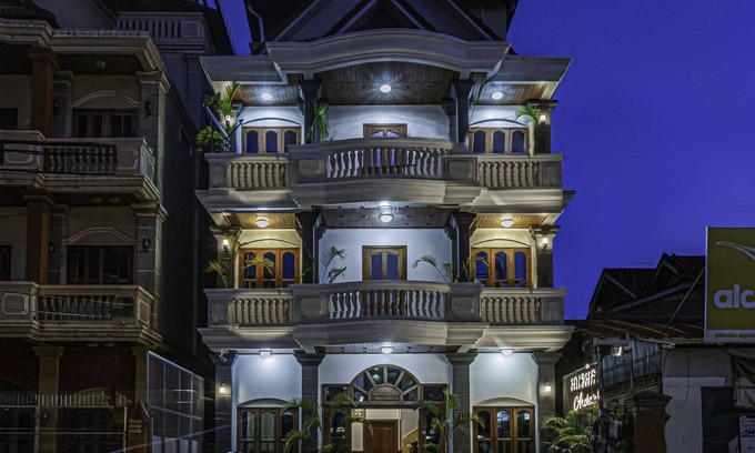 Siem Reap House | Central Intimate group/family stay in same floor-4 bedrooms, 300m to pubstreet