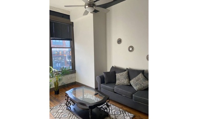 Carver House | Central Located Near VCU -2 Beautiful Suites