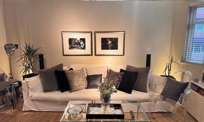 Prince's Apartment | Central London - Zone 1, Cool And Contemporary Home, Complete With Air Con.