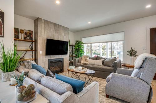 Napa House | Central Napa Vacation Rental - Walk Downtown!