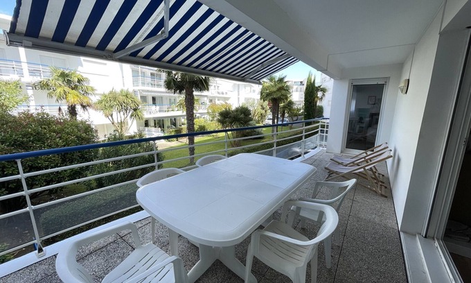 Royan Apartment | Central Royan T3 Apartment with Garage, Terrace, and Close to Beach and Market
