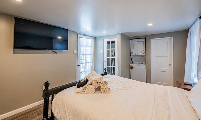 Downtown Albuquerque House | Central Sanctuary- 3 B/2.5 B | 3 Bed, 2 Bath