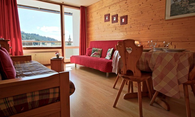 Chamrousse Apartment | Central Studio for 4 with South-Facing Balcony, Near Slopes