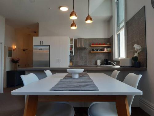 Dunedin City Centre Apartment | Central Style on Liverpool 2 bed